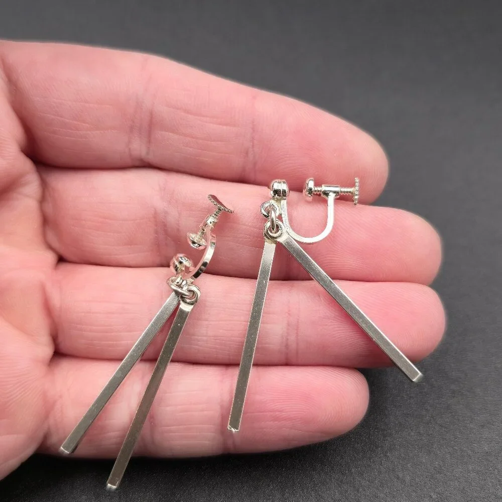 Sterling Silver Bright Double Bar Screw On Earrings A6432